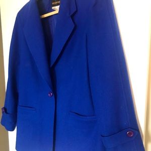 vintage wool requirements blazer very comfy. snag on collar warm blue size 12